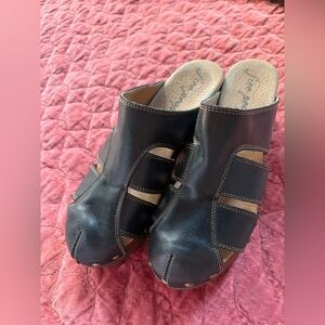 Free People Black Leather and Wooden Platform “Libra” Fisherman Clogs